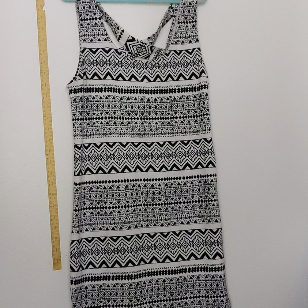 Forever 21 Aztec tribal print bodycon dress size l